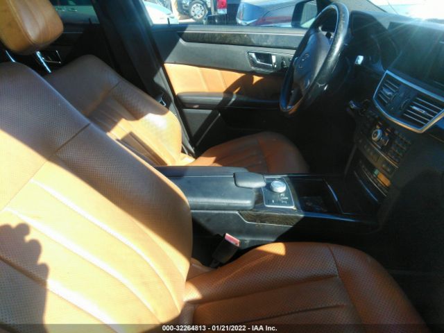 Photo 4 VIN: WDDHF7CB0AA027398 - MERCEDES-BENZ E-CLASS 