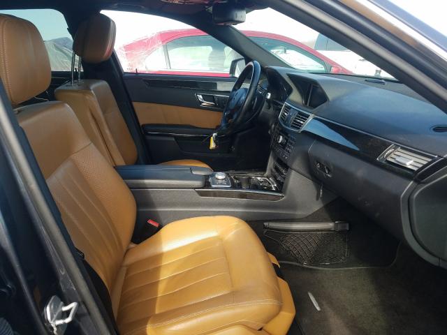 Photo 4 VIN: WDDHF7CB0AA033007 - MERCEDES-BENZ E 550 