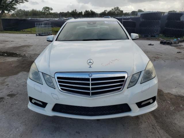 Photo 4 VIN: WDDHF7CB0AA164390 - MERCEDES-BENZ E 550 