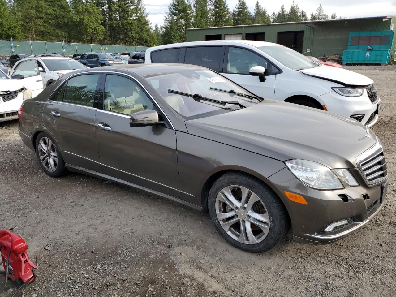 Photo 3 VIN: WDDHF7CB2AA088428 - MERCEDES-BENZ E-KLASSE 