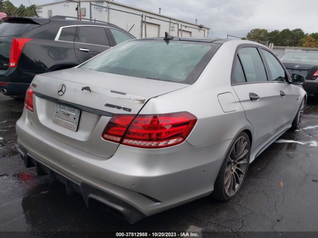 Photo 3 VIN: WDDHF7GB7EA978083 - MERCEDES-BENZ E 63 AMG 