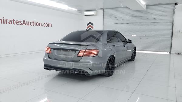 Photo 7 VIN: WDDHF7HB5AA154396 - MERCEDES-BENZ E 63 