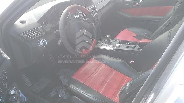 Photo 9 VIN: WDDHF7HB5AA209610 - MERCEDES-BENZ E 63 