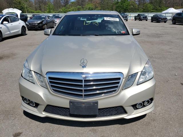 Photo 4 VIN: WDDHF8HB0AA155431 - MERCEDES-BENZ E-CLASS 