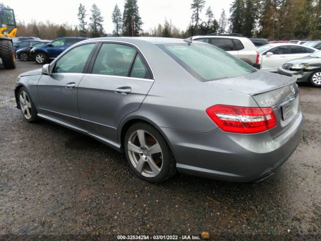 Photo 2 VIN: WDDHF8HB0AA172200 - MERCEDES-BENZ E-CLASS 