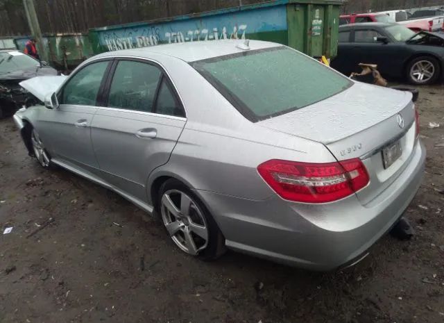 Photo 2 VIN: WDDHF8HB0BA430314 - MERCEDES-BENZ E-CLASS 