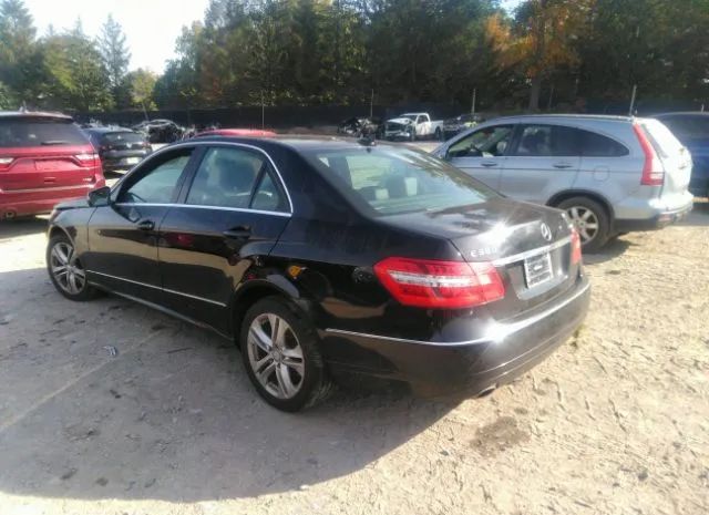 Photo 2 VIN: WDDHF8HB0BA503200 - MERCEDES-BENZ E-CLASS 