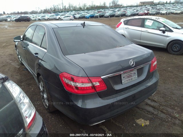 Photo 2 VIN: WDDHF8HB1AA227057 - MERCEDES-BENZ E-CLASS 