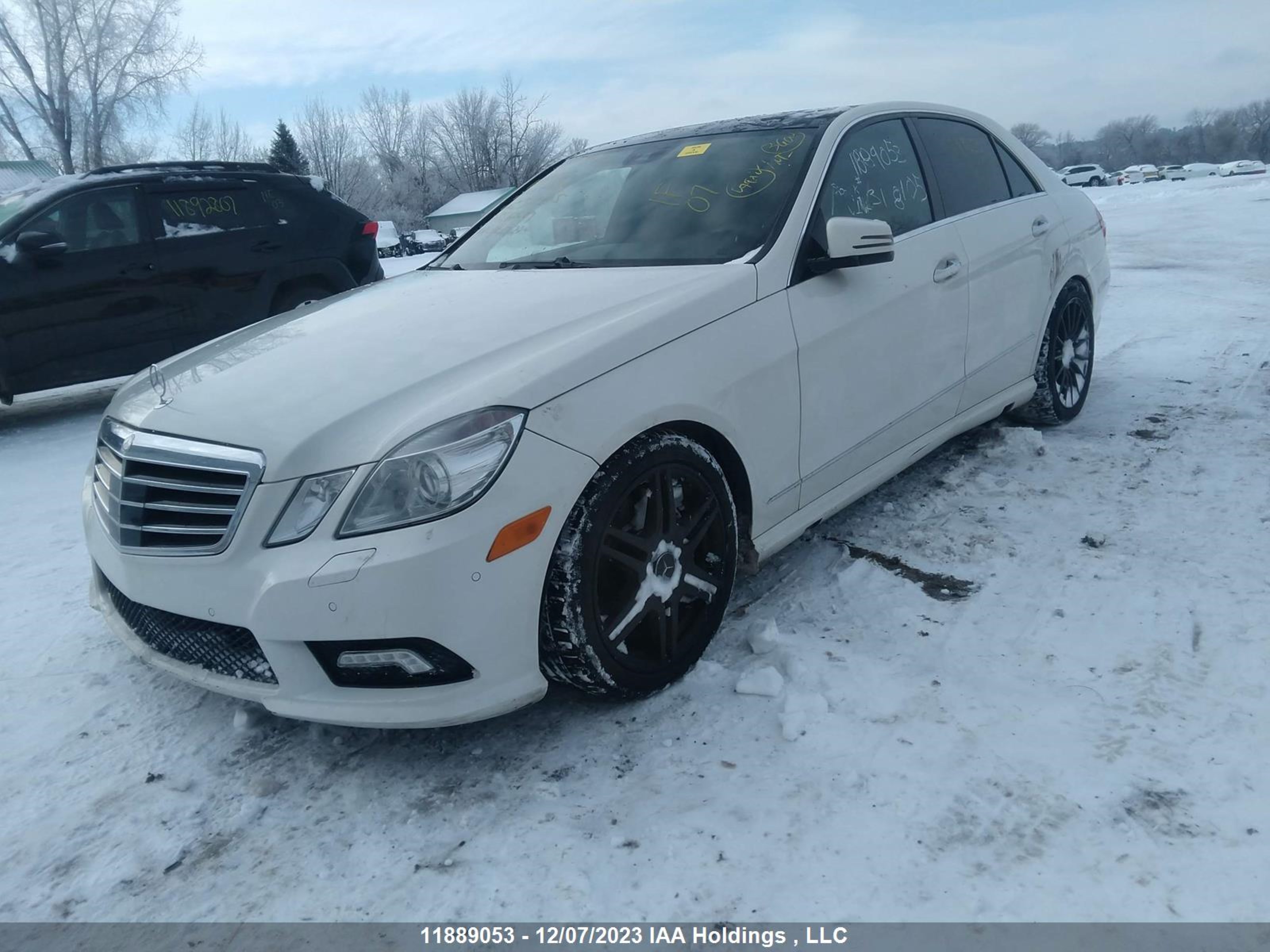 Photo 1 VIN: WDDHF8HB1BA318105 - MERCEDES-BENZ E-KLASSE 