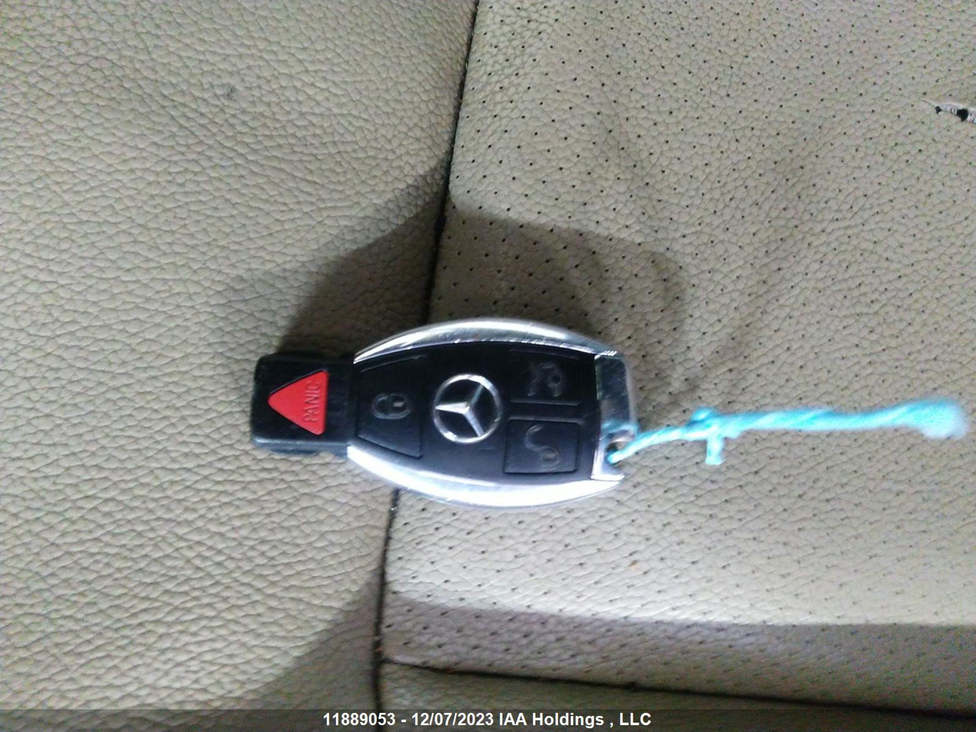 Photo 10 VIN: WDDHF8HB1BA318105 - MERCEDES-BENZ E-KLASSE 