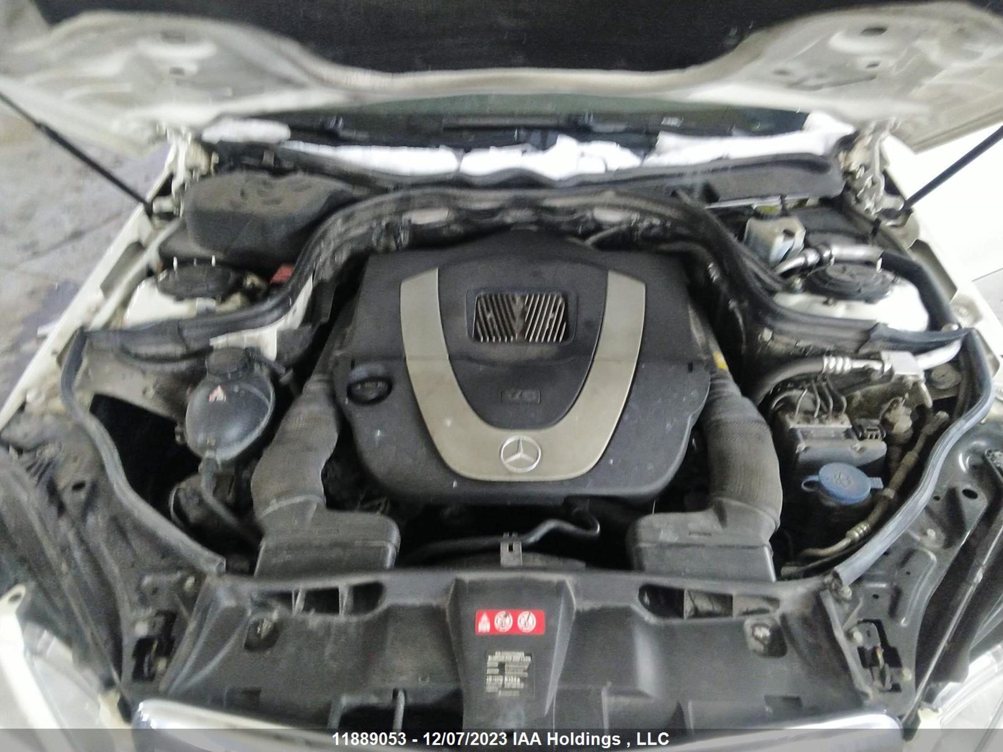 Photo 9 VIN: WDDHF8HB1BA318105 - MERCEDES-BENZ E-KLASSE 