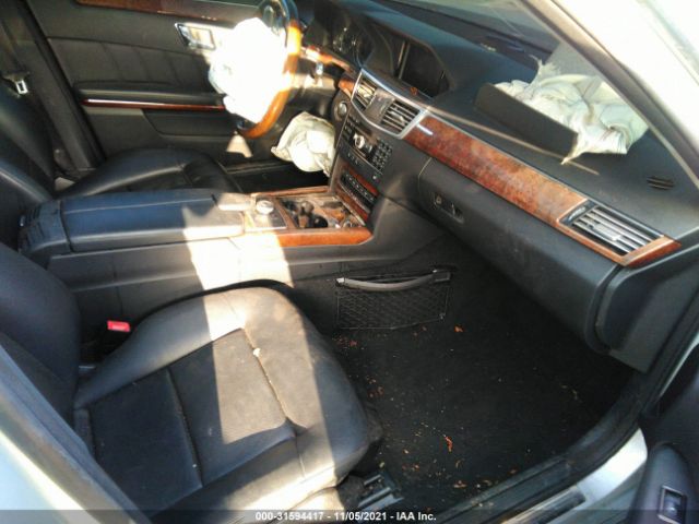 Photo 4 VIN: WDDHF8HB1BA364825 - MERCEDES-BENZ E-CLASS 