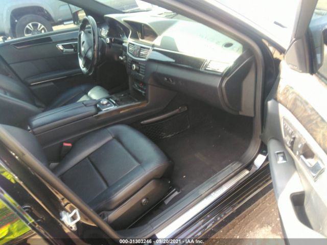 Photo 4 VIN: WDDHF8HB2AA143314 - MERCEDES-BENZ E-CLASS 