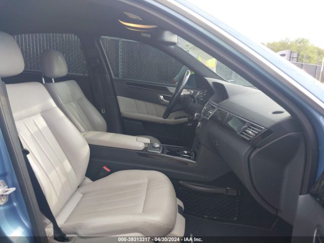 Photo 4 VIN: WDDHF8HB2BA443341 - MERCEDES-BENZ E 