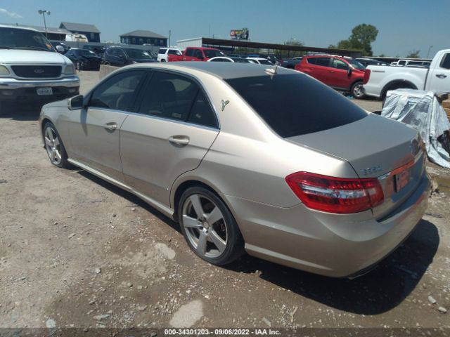 Photo 2 VIN: WDDHF8HB4AA156520 - MERCEDES-BENZ E-CLASS 