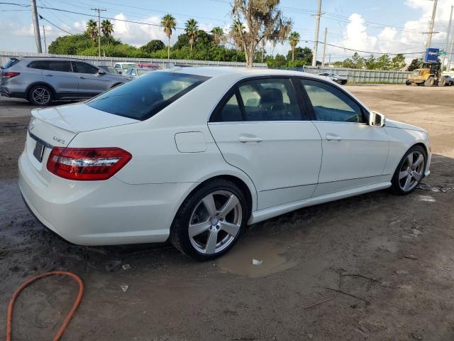 Photo 2 VIN: WDDHF8HB6BA418846 - MERCEDES-BENZ E-CLASS 