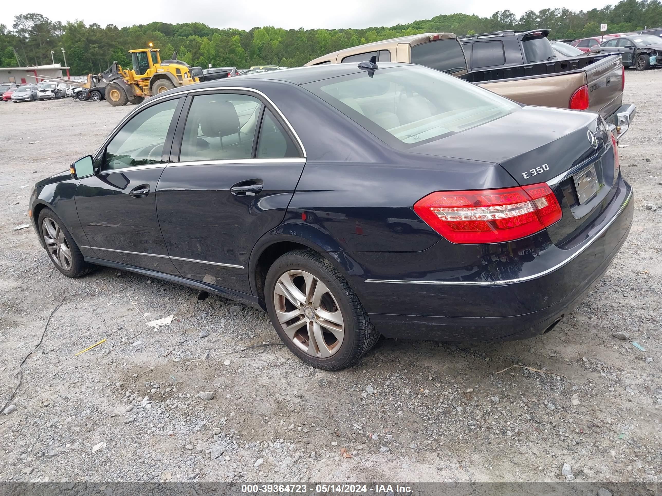 Photo 2 VIN: WDDHF8HB6BA513083 - MERCEDES-BENZ NULL 