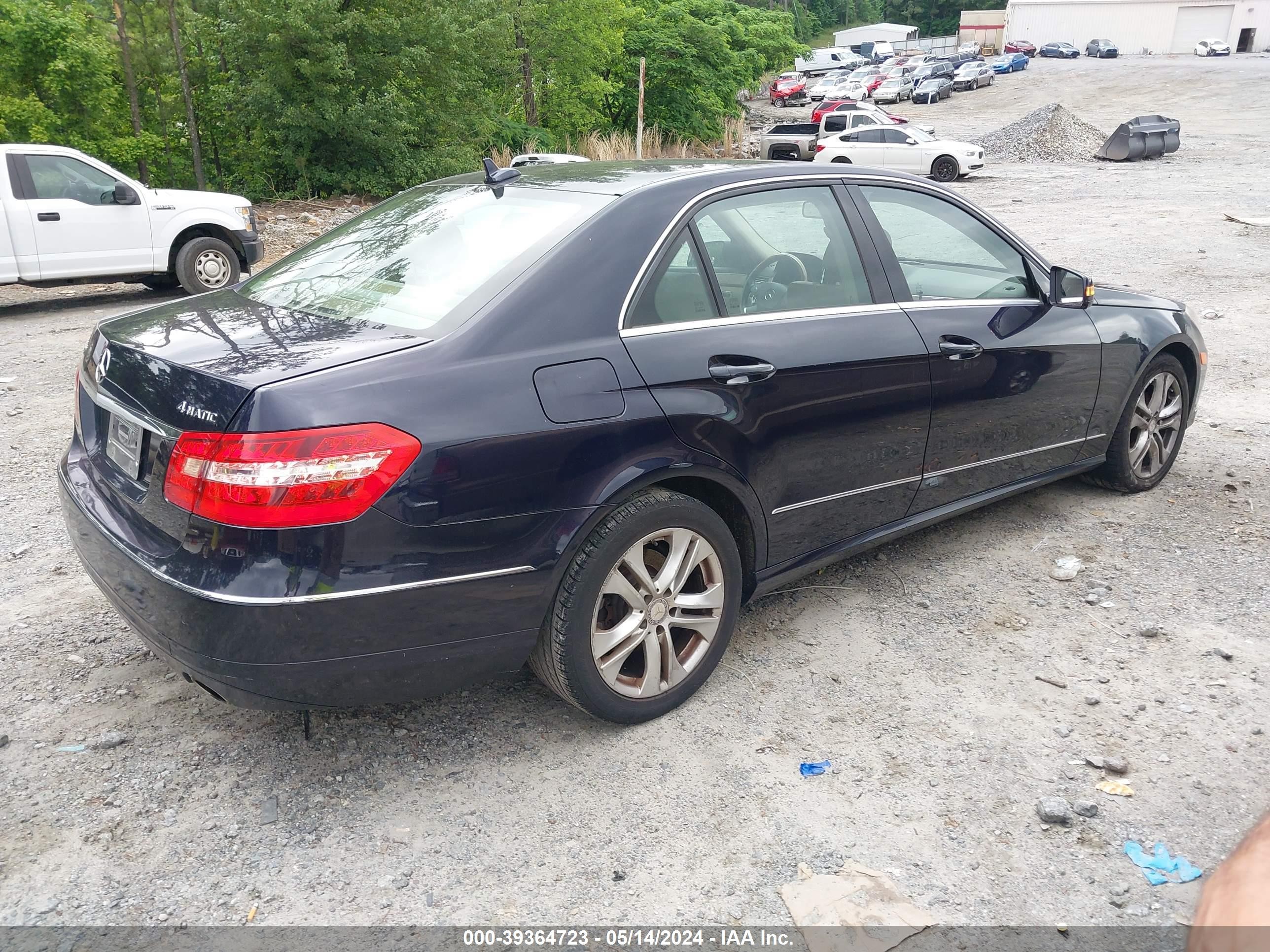 Photo 3 VIN: WDDHF8HB6BA513083 - MERCEDES-BENZ NULL 