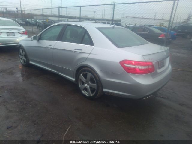 Photo 2 VIN: WDDHF8HB7AA064088 - MERCEDES-BENZ E-CLASS 