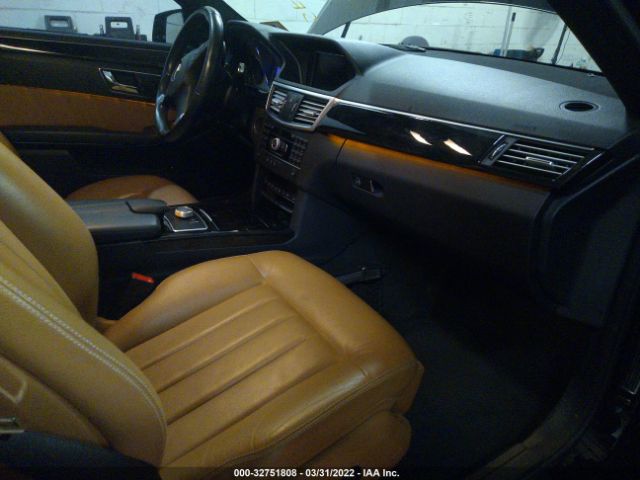 Photo 4 VIN: WDDHF8HB7BA352758 - MERCEDES-BENZ E-CLASS 