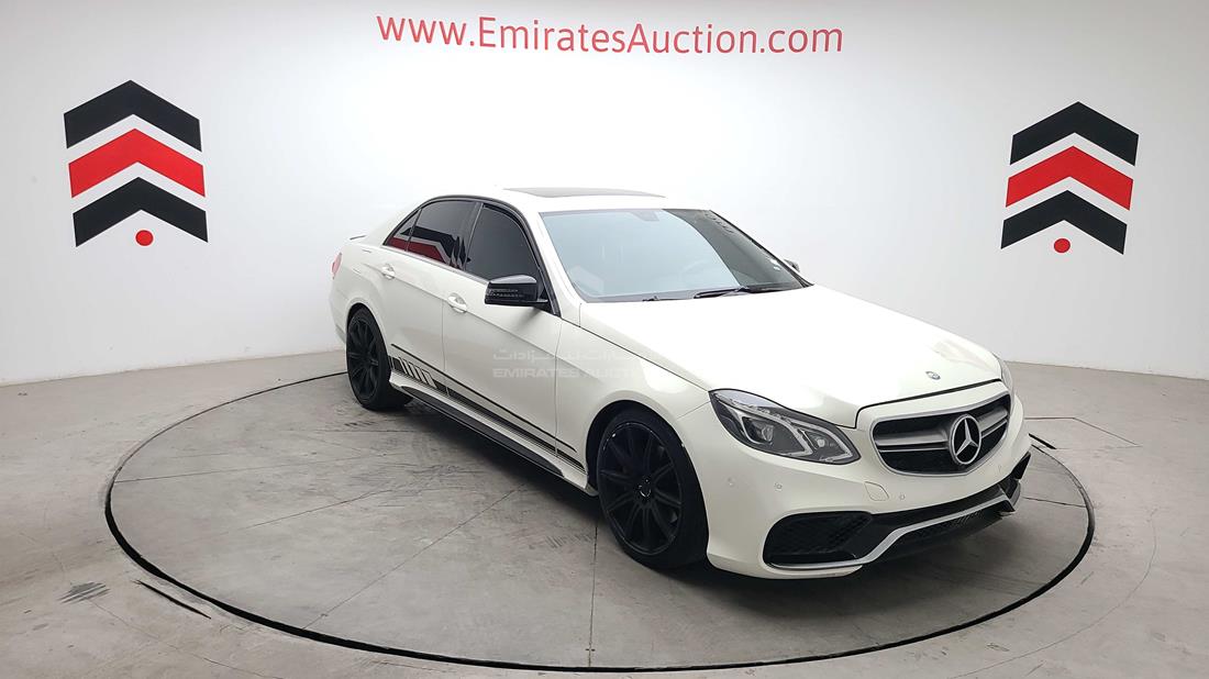 Photo 21 VIN: WDDHF8HB7BA460507 - MERCEDES E350 