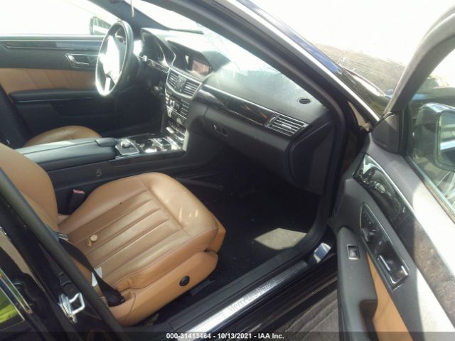 Photo 4 VIN: WDDHF8HB7BA468056 - MERCEDES-BENZ E-CLASS 