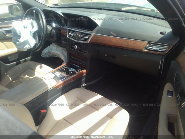 Photo 4 VIN: WDDHF8HB8AA141048 - MERCEDES-BENZ E-CLASS 