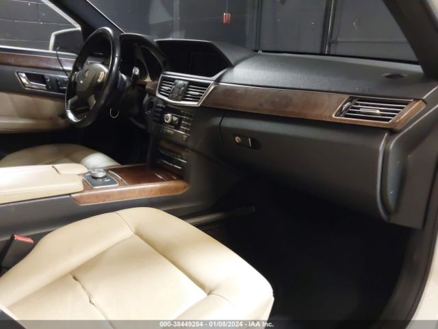 Photo 4 VIN: WDDHF8HB8AA148243 - MERCEDES-BENZ E 350 