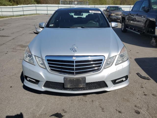 Photo 4 VIN: WDDHF8HB8AA156732 - MERCEDES-BENZ E-CLASS 