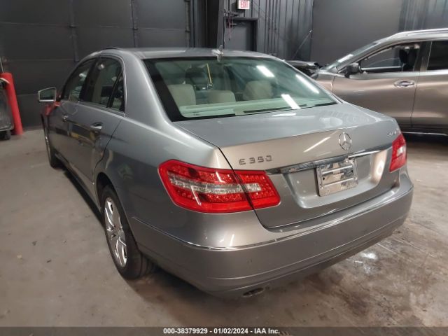 Photo 2 VIN: WDDHF8HB8AA177922 - MERCEDES-BENZ E 350 