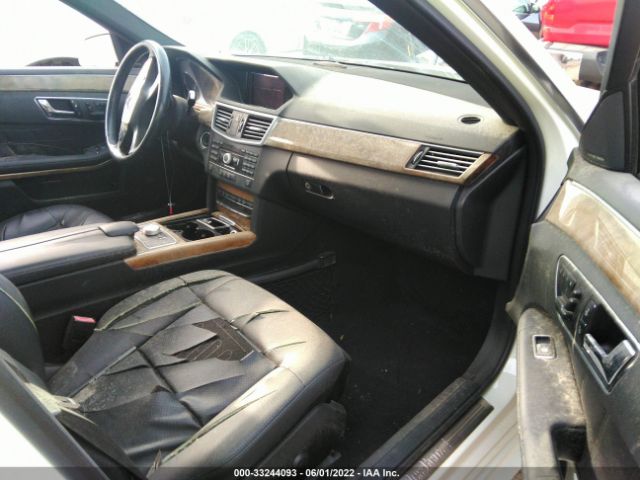 Photo 4 VIN: WDDHF8HB8BA286978 - MERCEDES-BENZ E-CLASS 