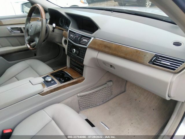 Photo 4 VIN: WDDHF8HB8BA301298 - MERCEDES-BENZ E-CLASS 