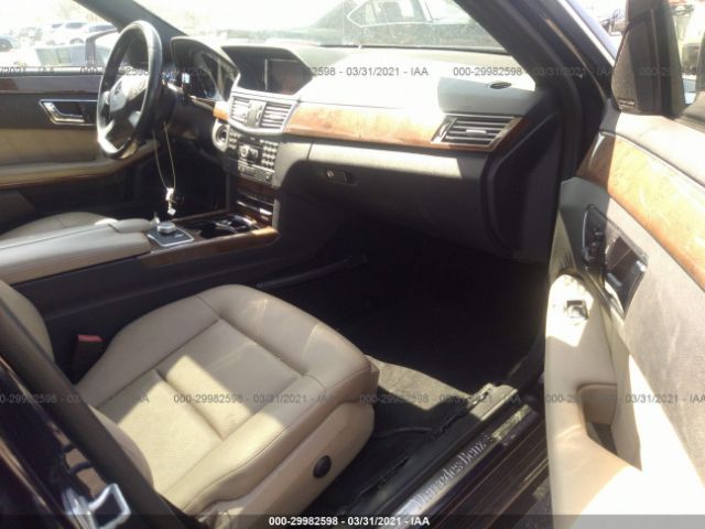 Photo 4 VIN: WDDHF8HB8BA306100 - MERCEDES-BENZ E-CLASS 