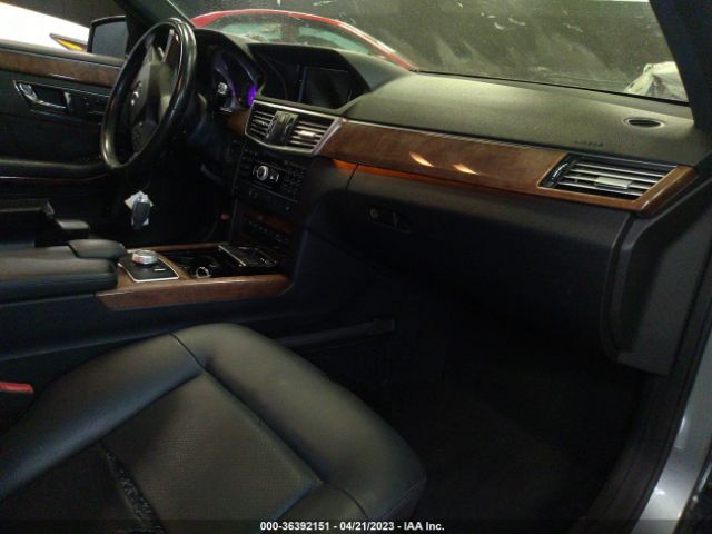 Photo 4 VIN: WDDHF8HB8BA421618 - MERCEDES-BENZ E 350 