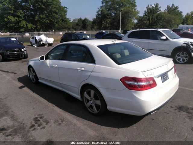 Photo 2 VIN: WDDHF8HB8BA475243 - MERCEDES-BENZ E-CLASS 