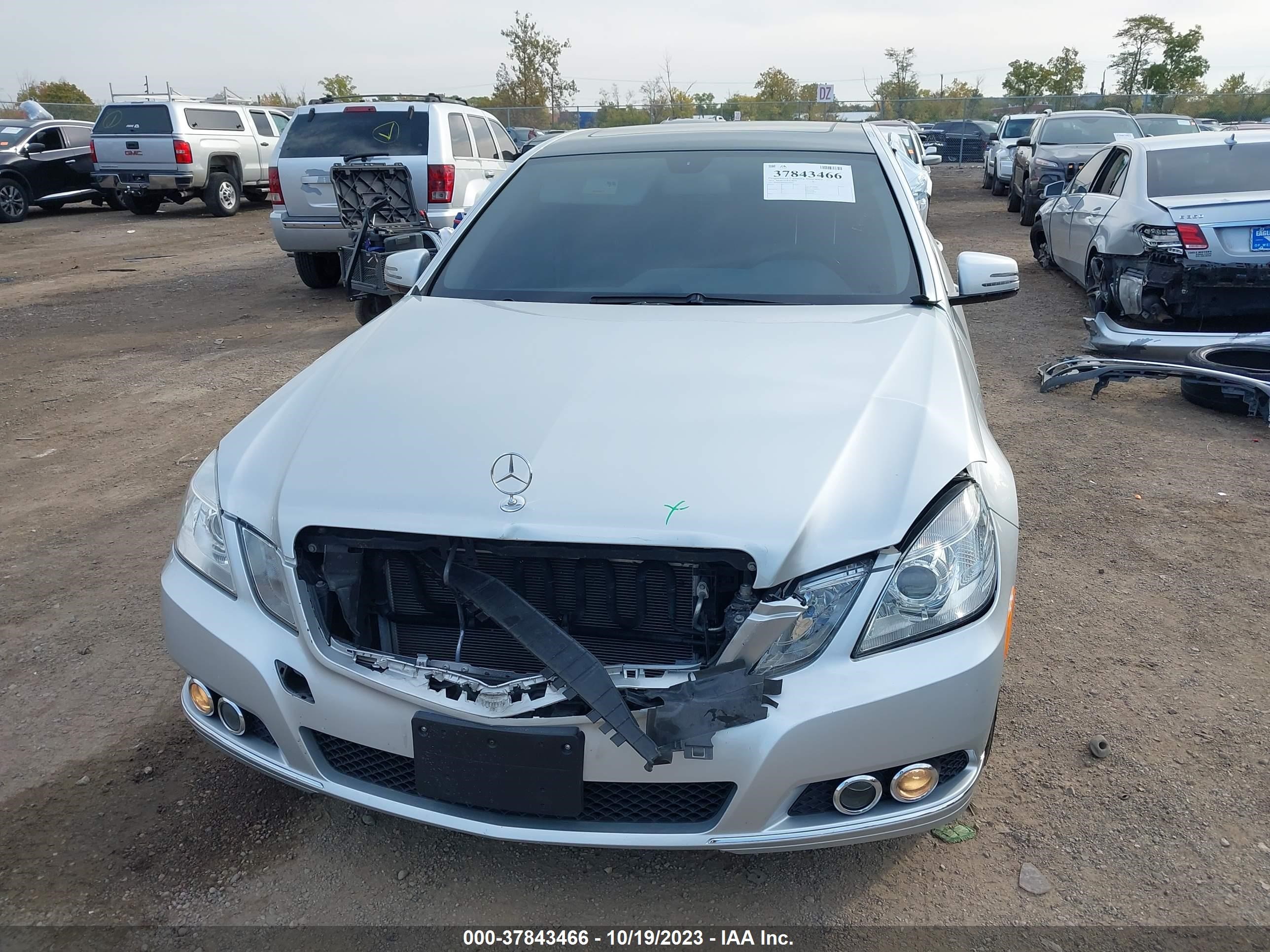 Photo 5 VIN: WDDHF8HB8BA500965 - MERCEDES-BENZ E-KLASSE 