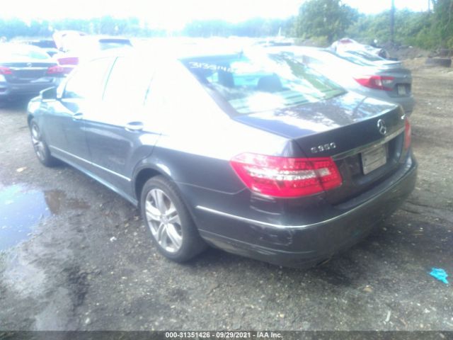 Photo 2 VIN: WDDHF8HB9AA112593 - MERCEDES-BENZ E-CLASS 