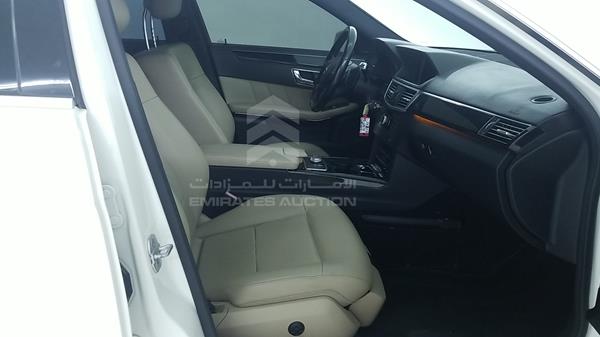 Photo 33 VIN: WDDHF8HB9AA236802 - MERCEDES-BENZ E 350 