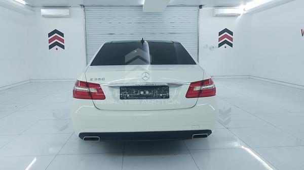 Photo 6 VIN: WDDHF8HB9AA236802 - MERCEDES-BENZ E 350 