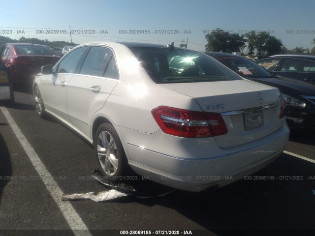 Photo 2 VIN: WDDHF8HB9BA288173 - MERCEDES-BENZ E-CLASS 