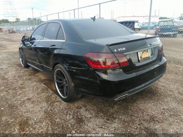 Photo 2 VIN: WDDHF8HBXAA063226 - MERCEDES-BENZ E-CLASS 