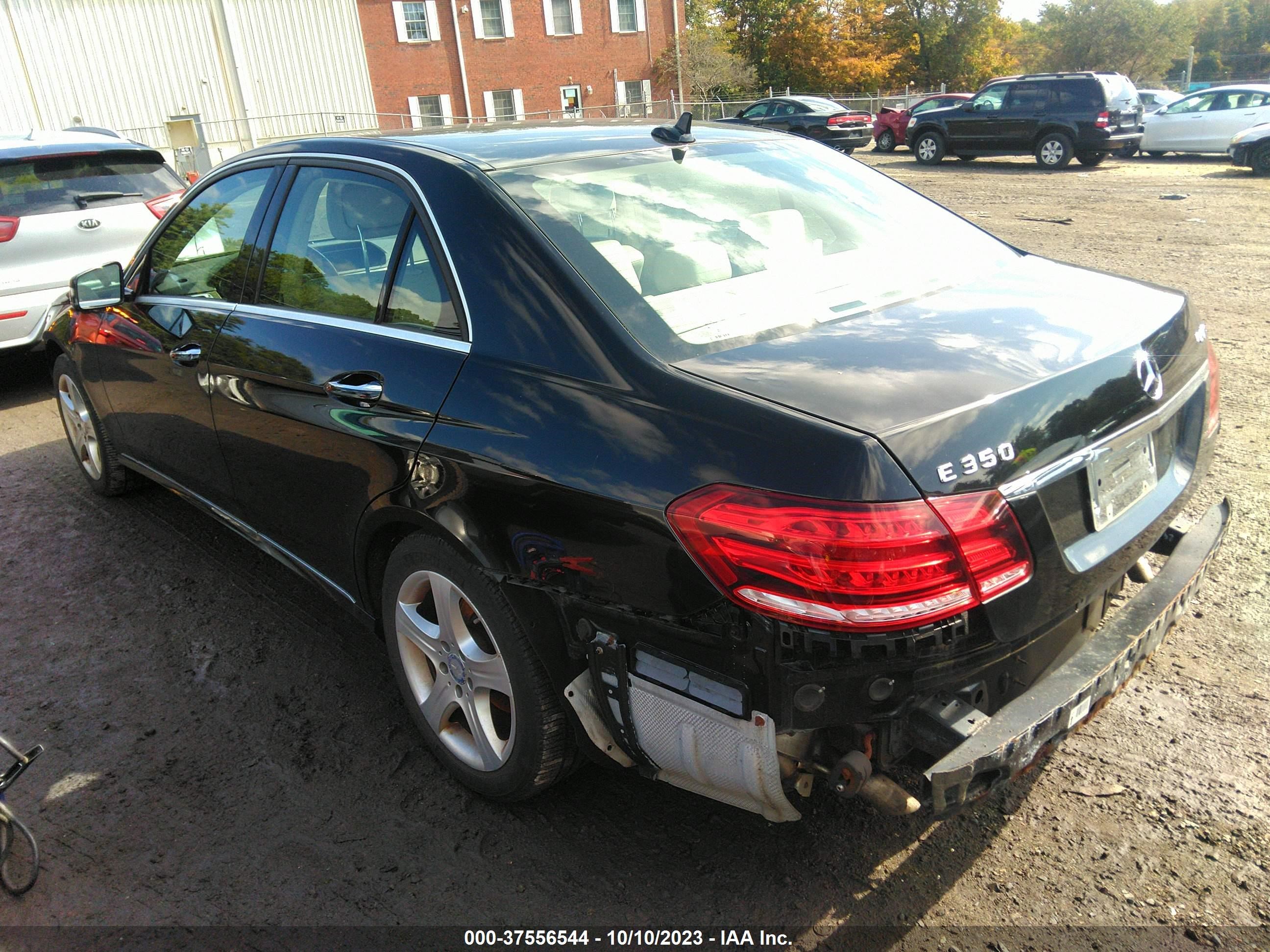 Photo 2 VIN: WDDHF8JB0EA931315 - MERCEDES-BENZ E-KLASSE 