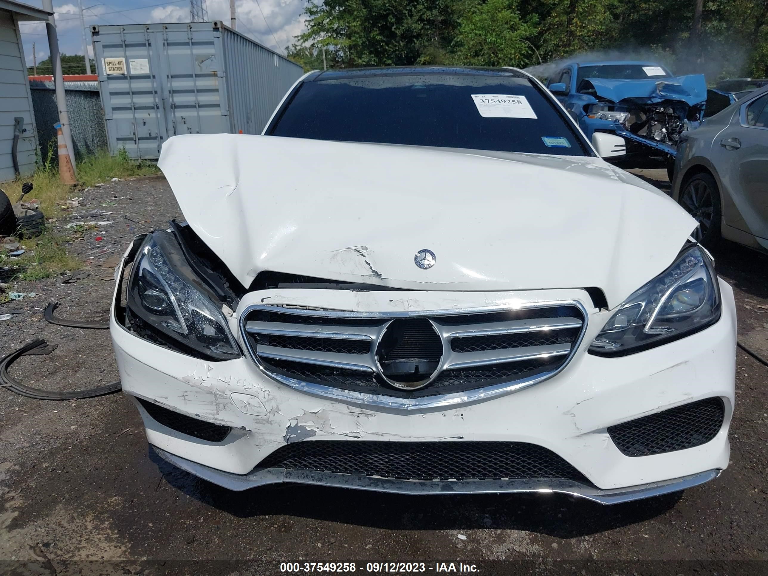 Photo 11 VIN: WDDHF8JB0EB032772 - MERCEDES-BENZ E-KLASSE 