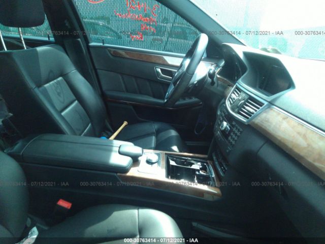 Photo 4 VIN: WDDHF8JB1CA607657 - MERCEDES-BENZ E-CLASS 