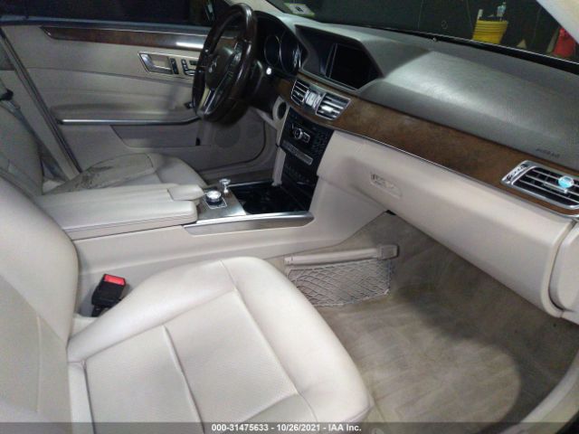 Photo 4 VIN: WDDHF8JB2EB051713 - MERCEDES-BENZ E-CLASS 