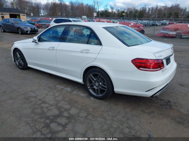 Photo 2 VIN: WDDHF8JB2GB255849 - MERCEDES-BENZ E 350 