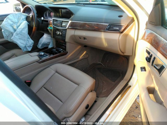 Photo 4 VIN: WDDHF8JB3CA624069 - MERCEDES-BENZ E-CLASS 