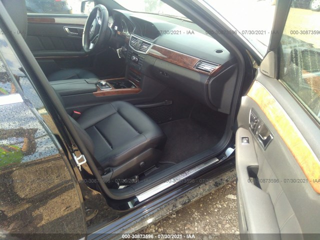 Photo 4 VIN: WDDHF8JB3DA757917 - MERCEDES-BENZ E-CLASS 