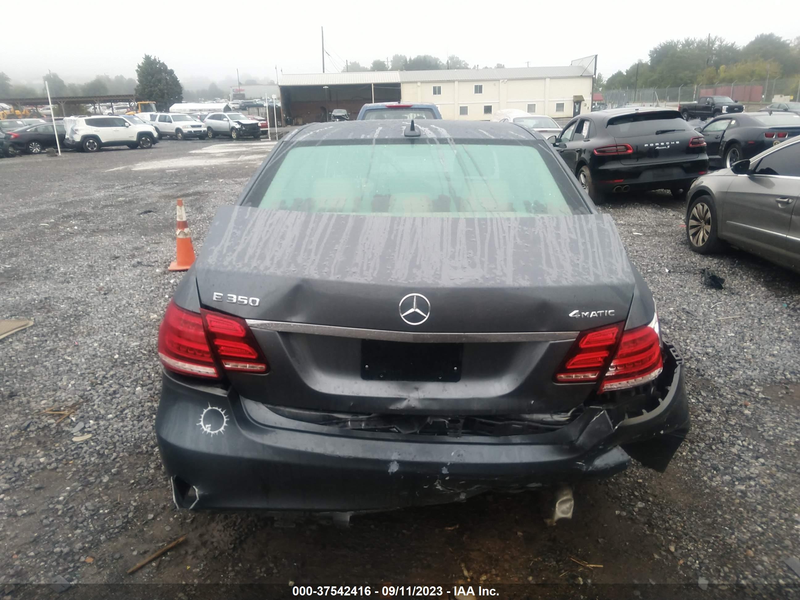 Photo 15 VIN: WDDHF8JB3GB278671 - MERCEDES-BENZ E-KLASSE 