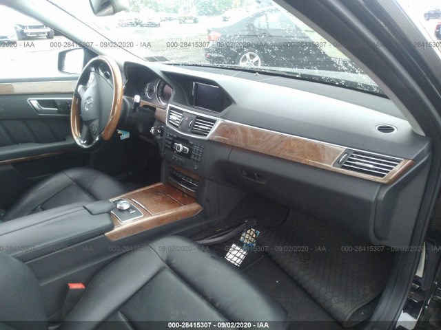 Photo 4 VIN: WDDHF8JB4CA526409 - MERCEDES-BENZ E-CLASS 